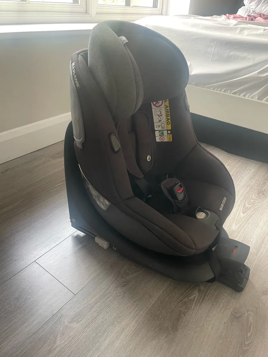 Baby seat - Image 1