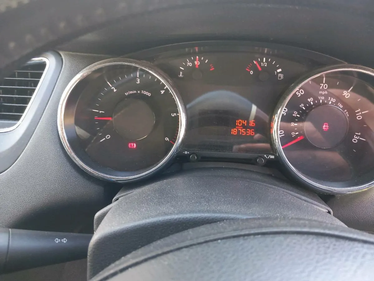 Peugeot 5008 7 seater for sale - Image 2