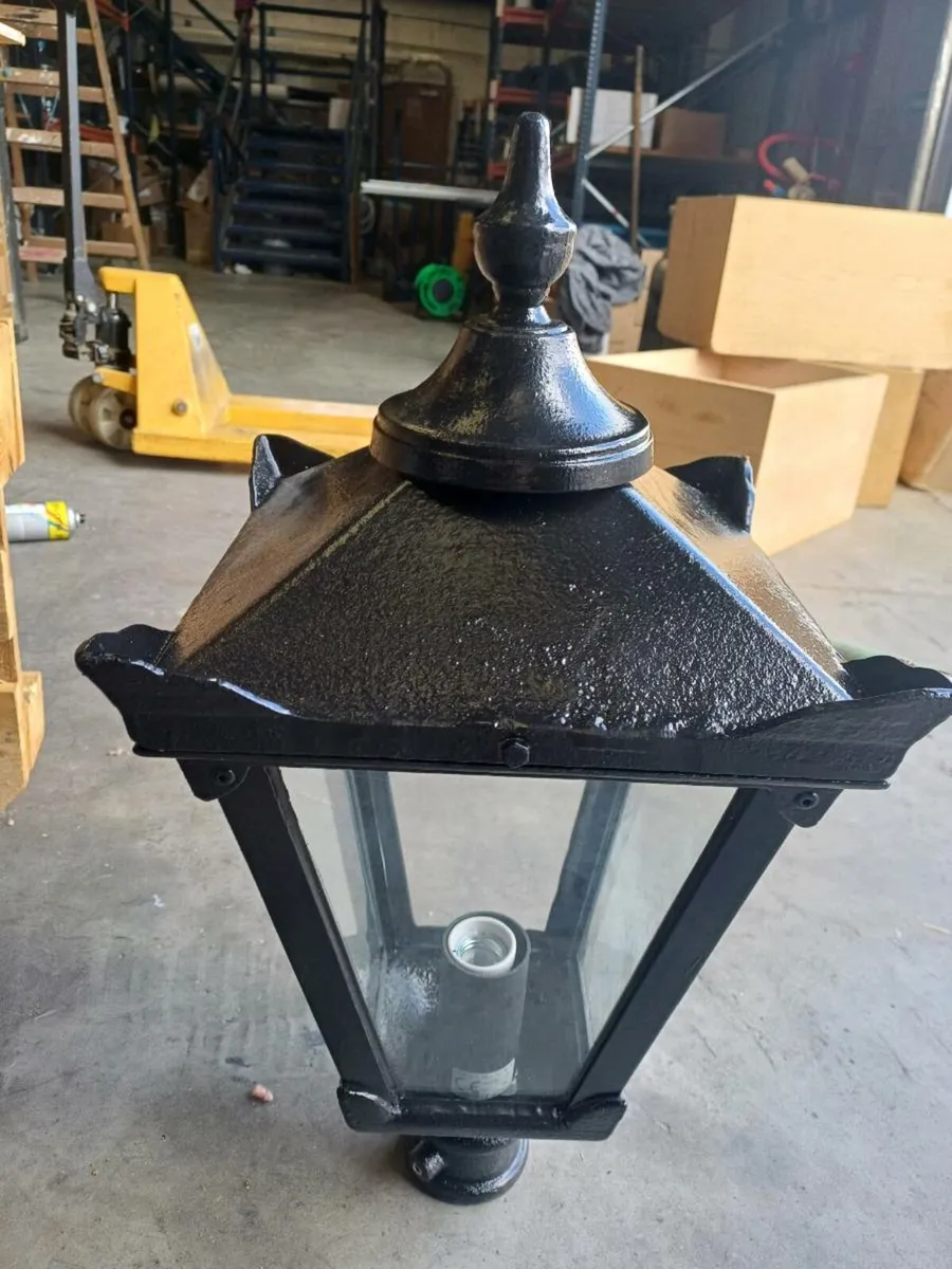Lantern light - Image 1