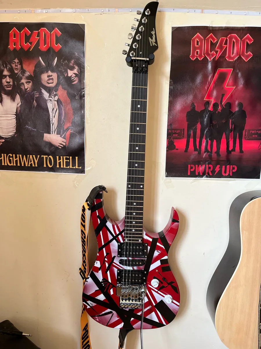 SUPER stratocaster - Image 1