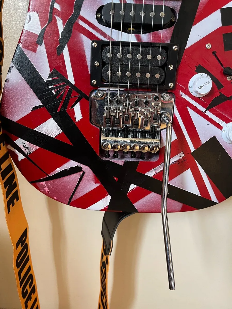 SUPER stratocaster - Image 3