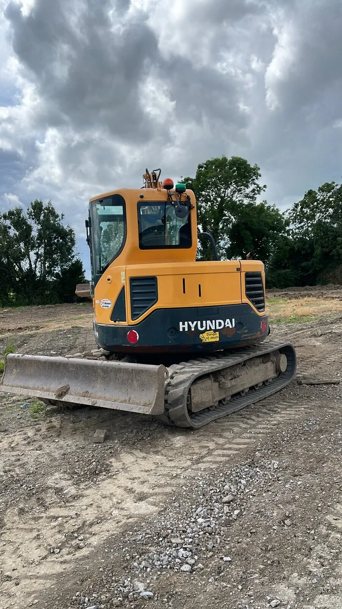 Hyundai robex 80 - Image 1