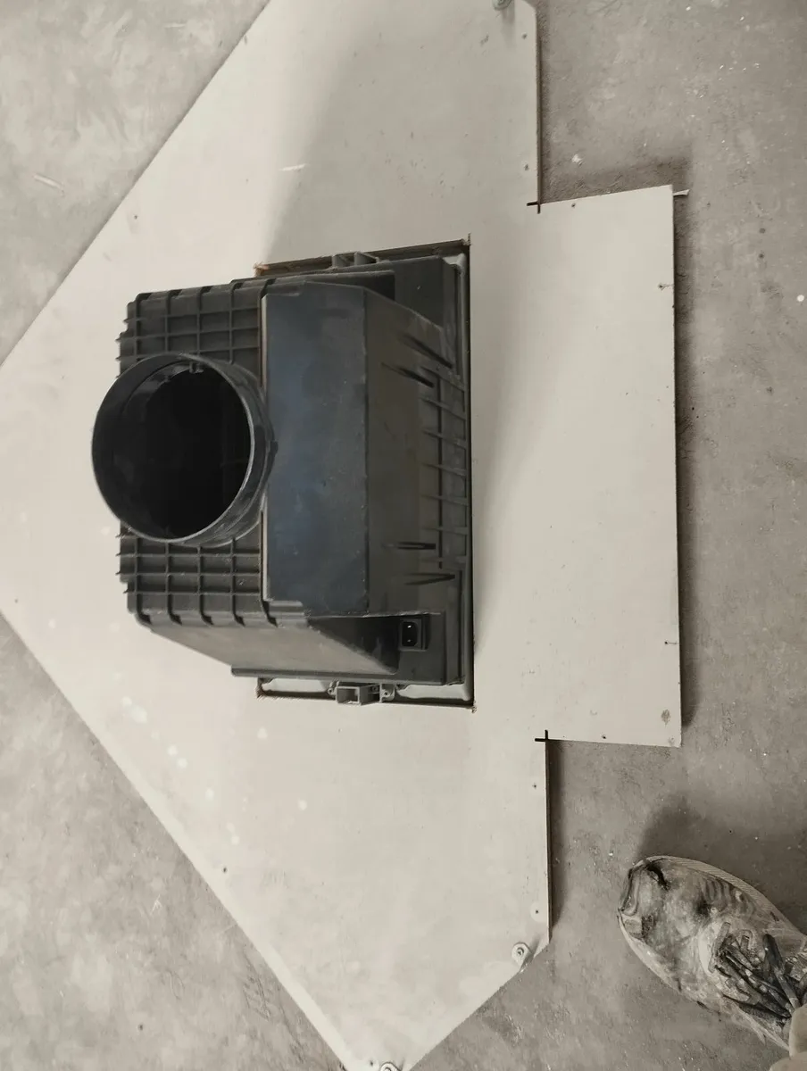 Extractor fan - Image 1