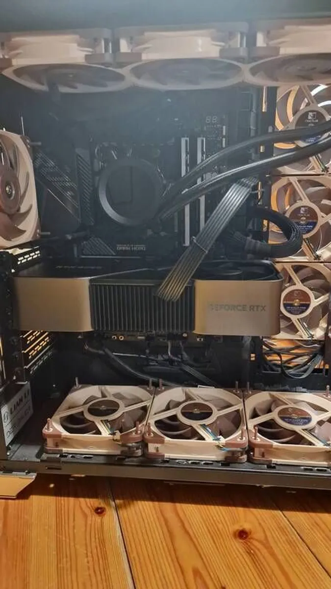 NVIDIA RTX 4090 Founders Edition - Ultimate 4K Gaming & Creator GPU - Image 3