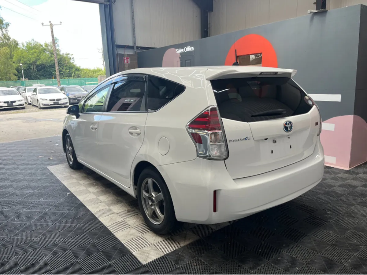 Toyota Prius 1.8 HYBRID / 78k KMs / REVERSE CAMERA - Image 4