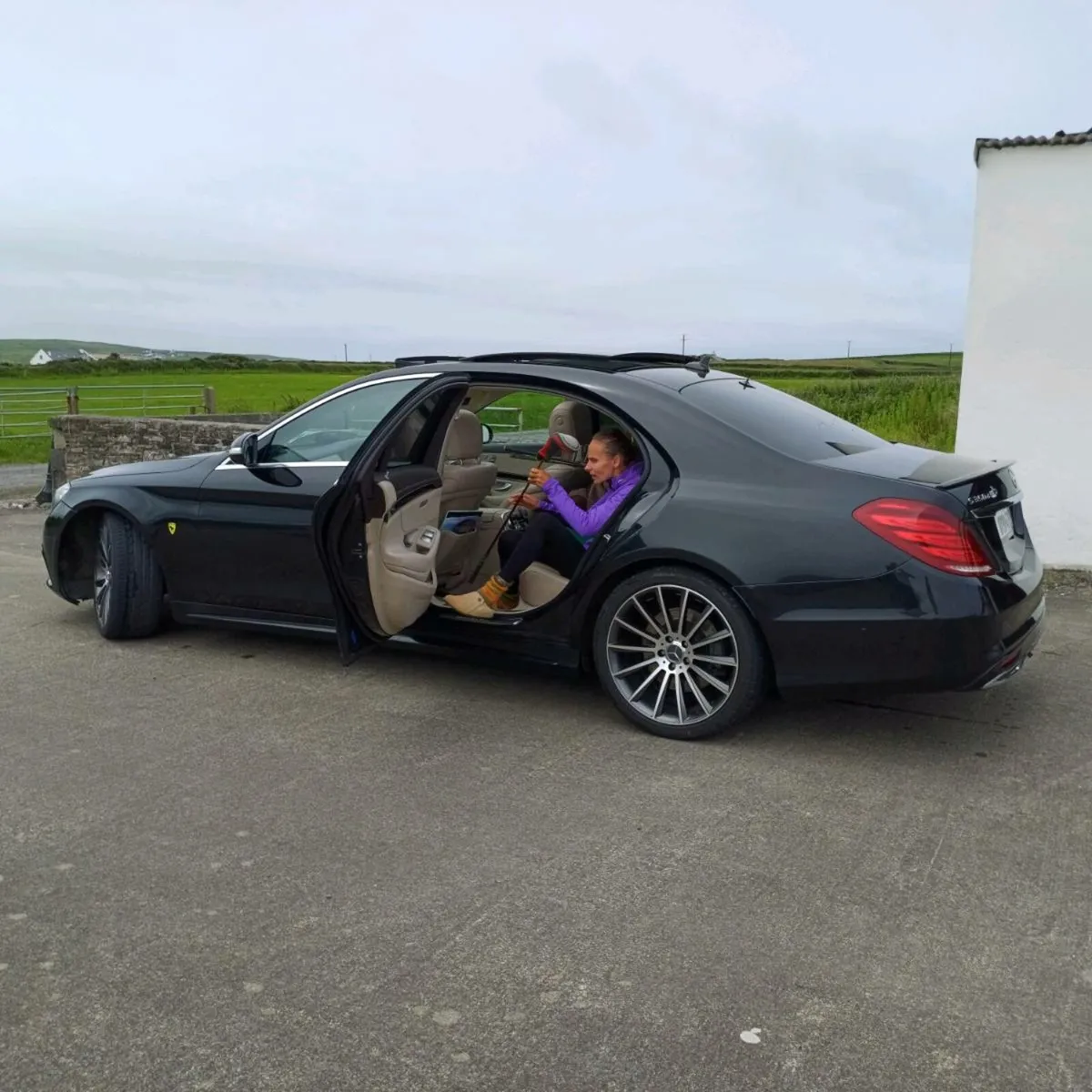 Car - Image 1