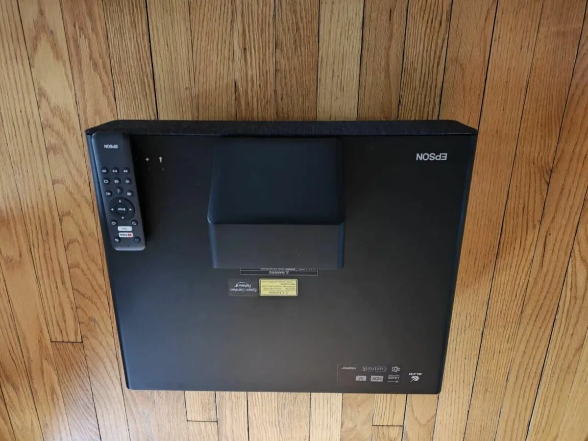 Epson LS500 short throw laser projector - Image 4
