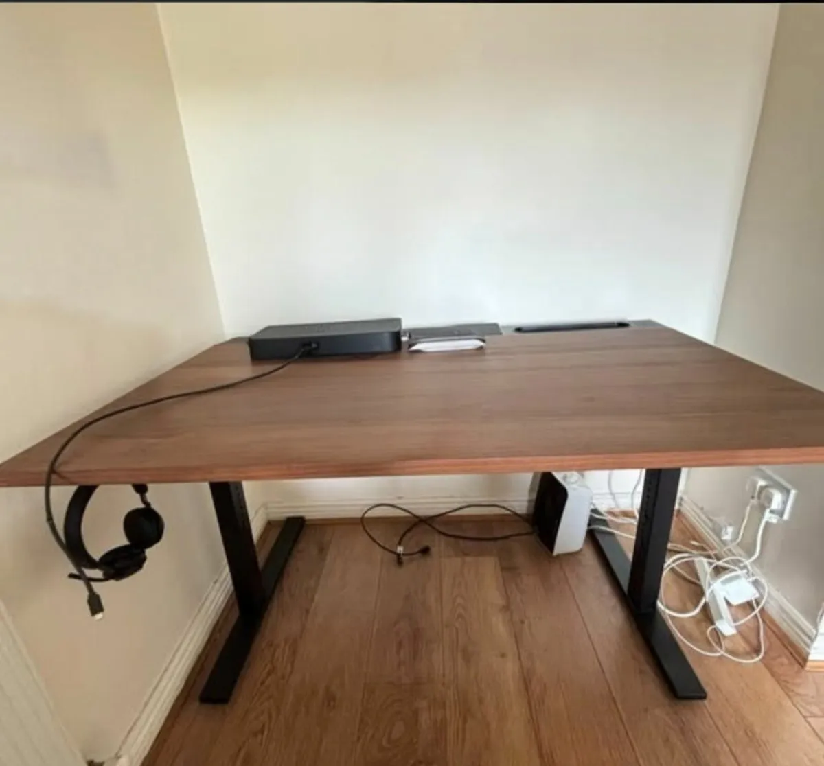 IKEA MITTZON office Desk 120x80 cm - Image 3