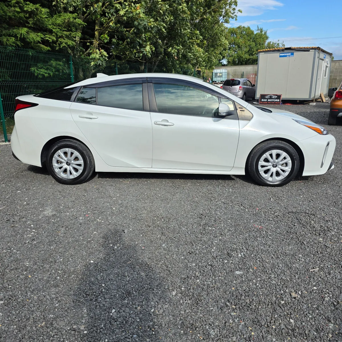 Prius Hybrid Automatic Pearl Wht Cruise Control - Image 4