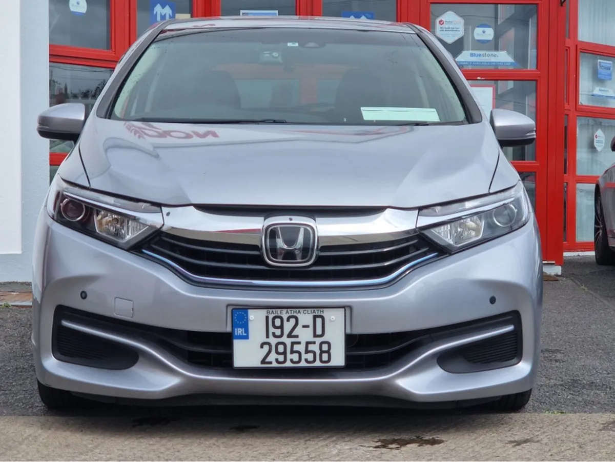 Honda Shuttle Daa-gp7 5DR Auto - Image 2
