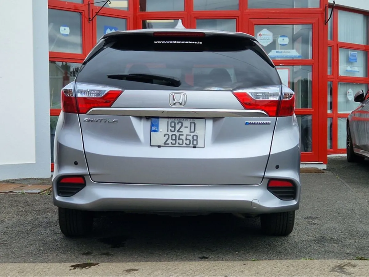 Honda Shuttle Daa-gp7 5DR Auto - Image 4