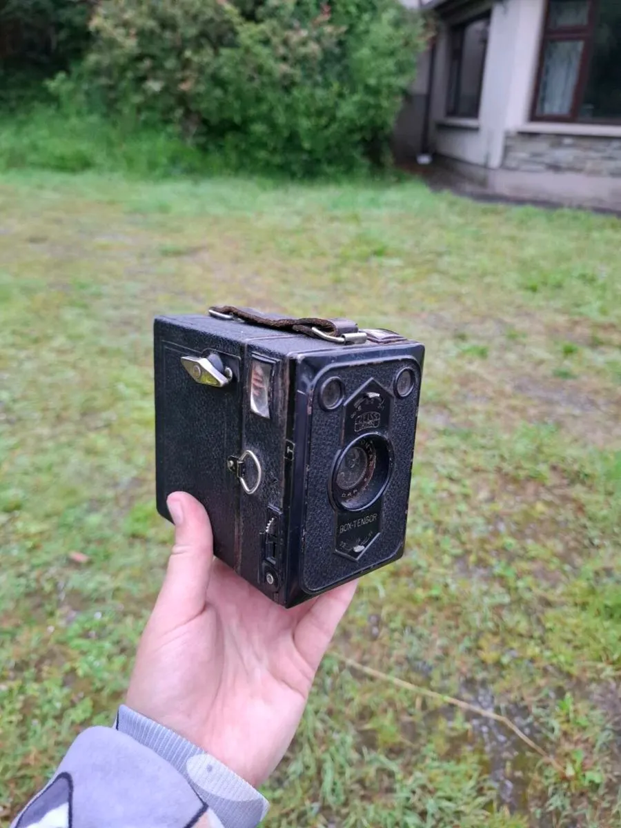 Vintage film camera postage possible - Image 1