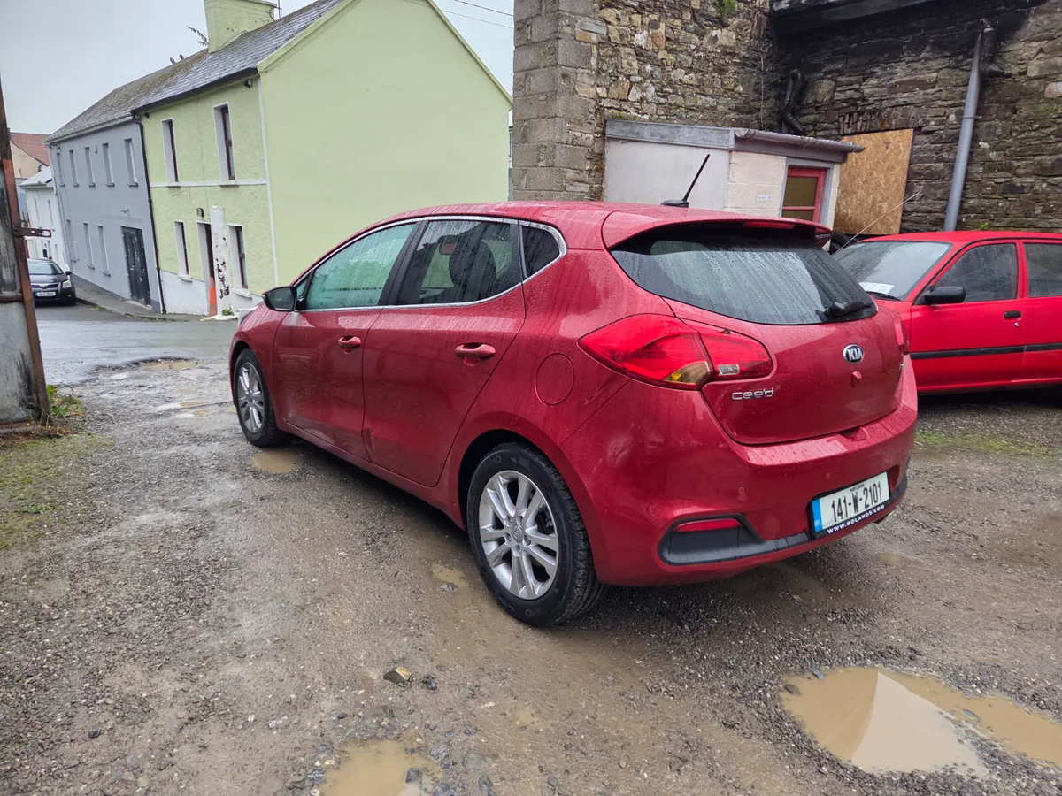 14 KIA CEED 1.6D HIGH SPEC - Image 4