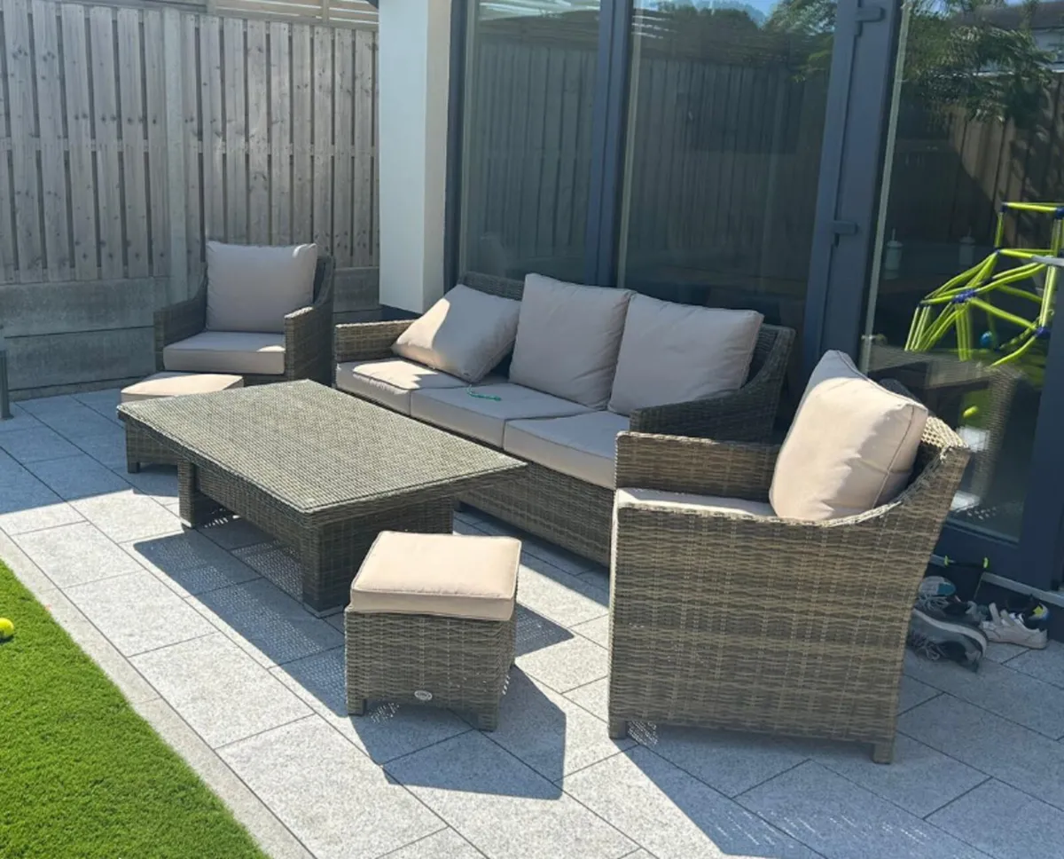 Rattan garden furniture - Image 1