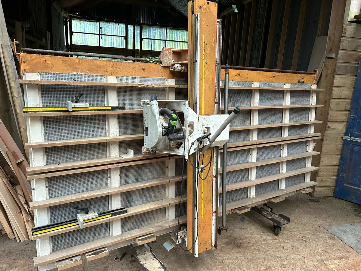 Upright festool saw - Image 1