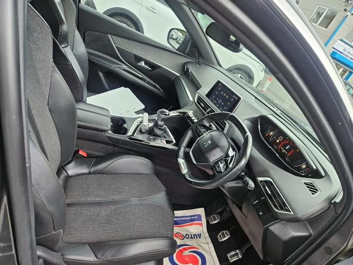 Peugeot 3008 Gt-line 1.5 Blue HDI 130 6.2 4 - Image 3