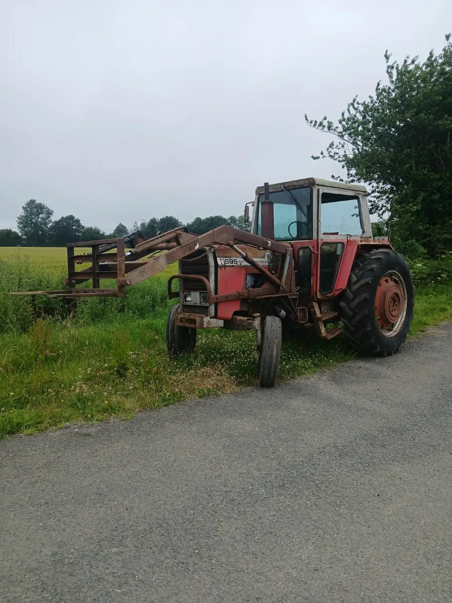 Massey tractor - Image 1