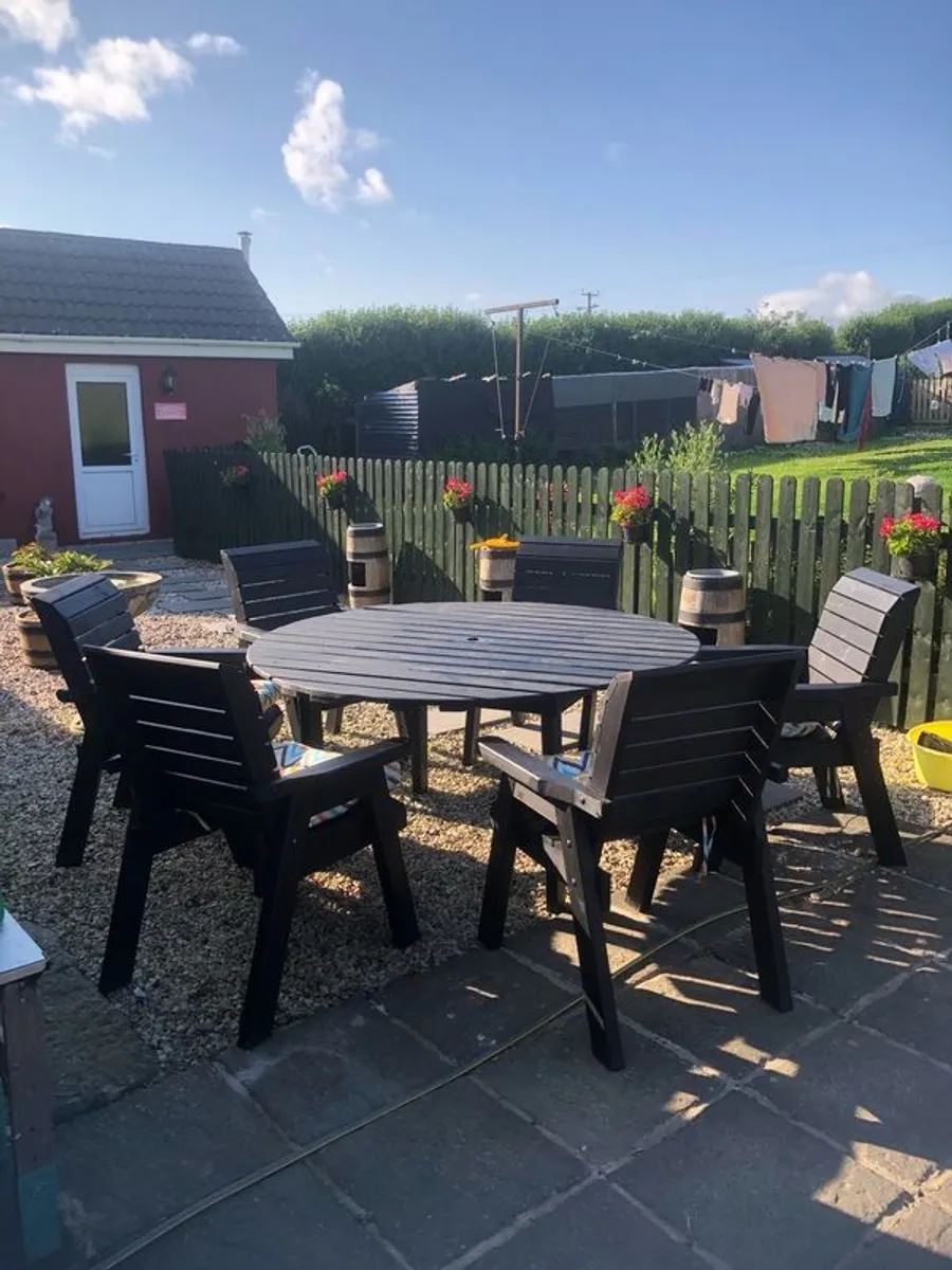 Beautiful handmade garden set. Bought for 1500 last year but is too big for my space. 6 throne chairs with cushions. Painted and treated. - Image 2