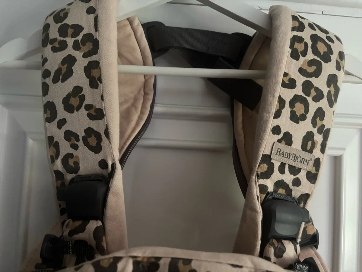 Baby Bjorn Carrier/Sling - Image 3