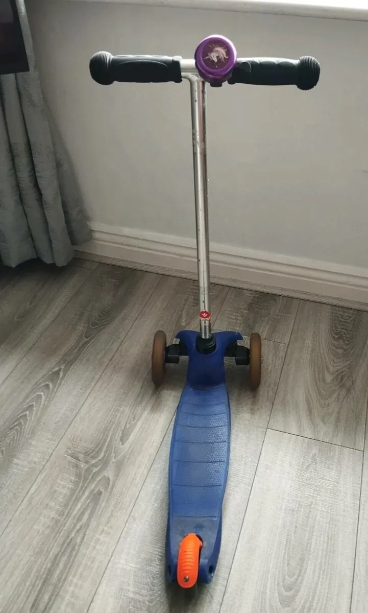 MICRo scooter Mini age 3-5 years - Image 3
