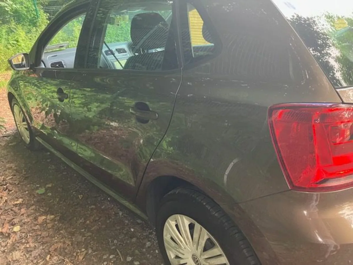 Volkswagen Polo 2015 auto only 19k miles - Image 3