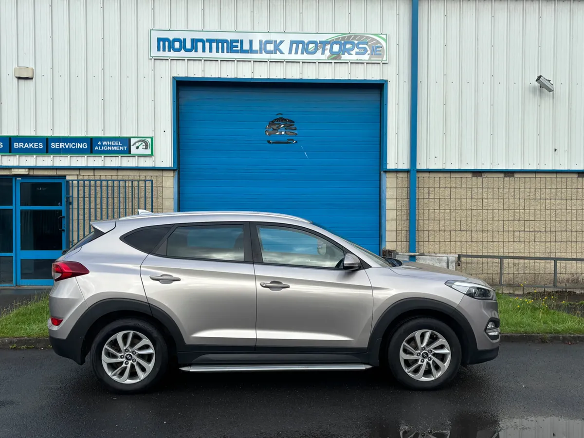 2017 HYUNDAI TUSCON EXECUTIVE 1.7 CRDI - Image 4