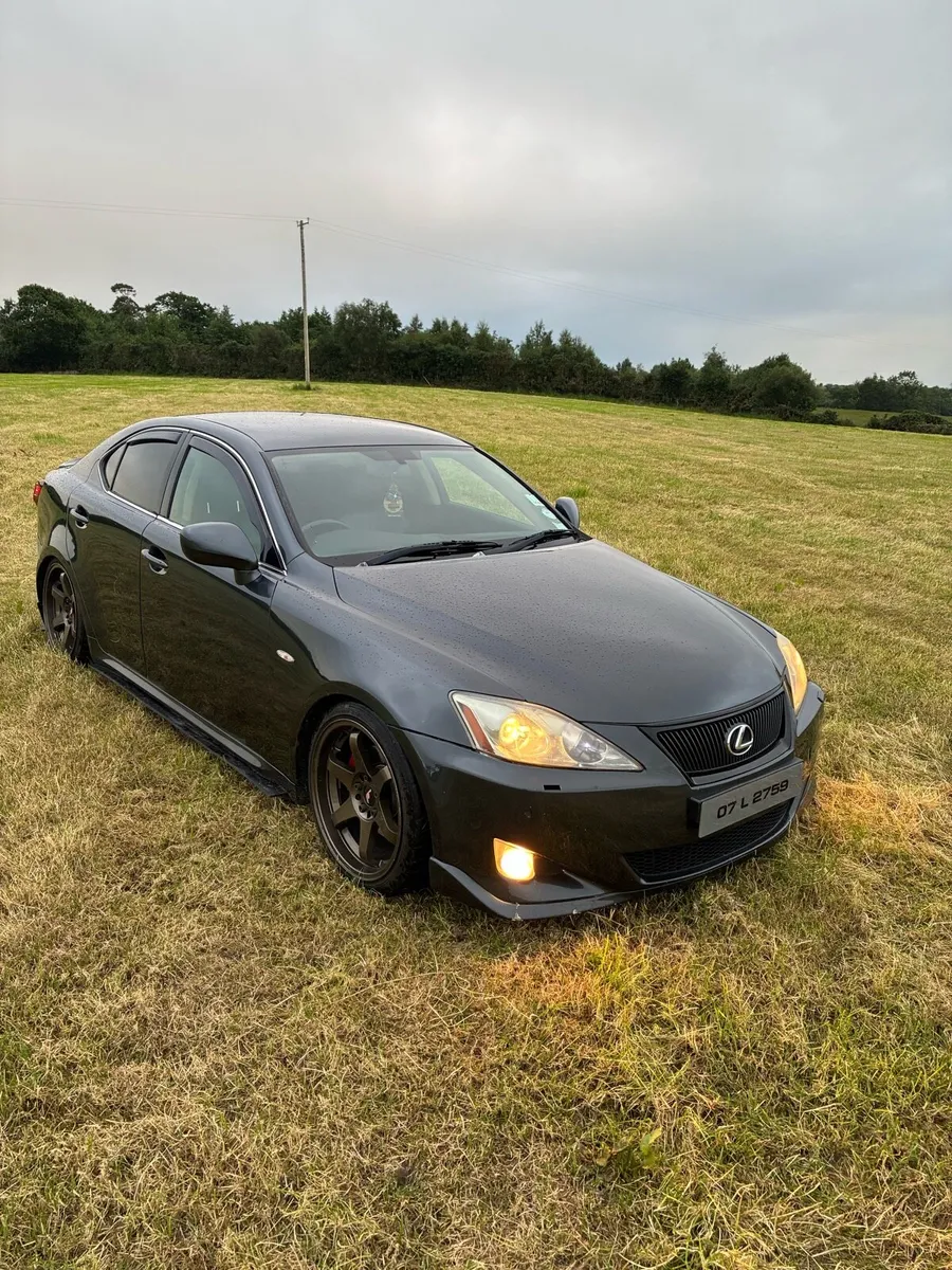 Lexus is250 - Image 1
