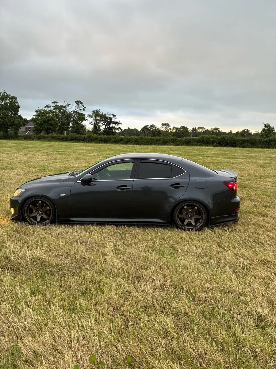 Lexus is250 - Image 3