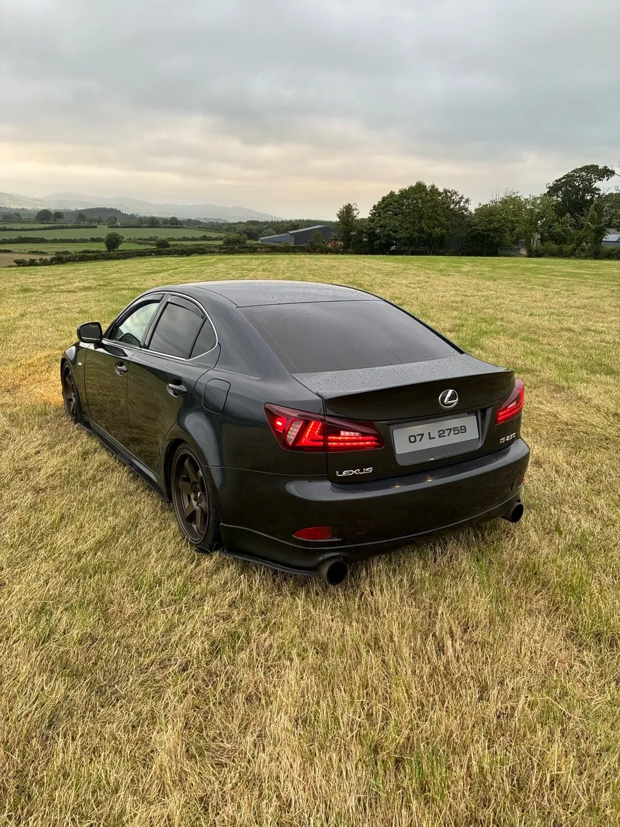 Lexus is250 - Image 4