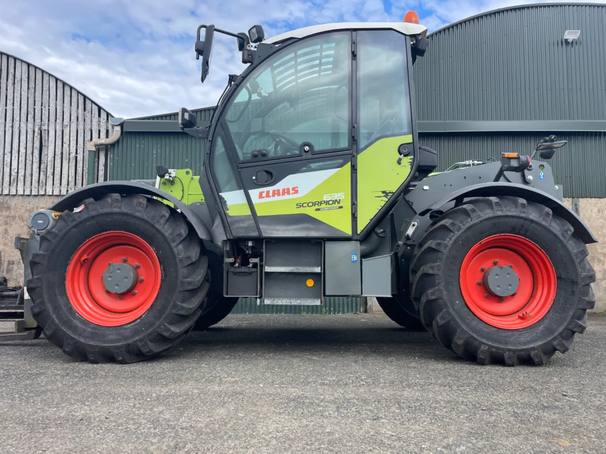 Claas Scorpion 635 Varipower - Image 2