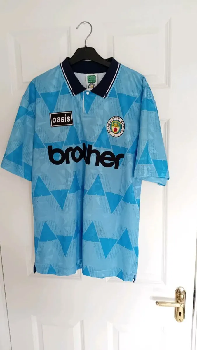 Oasis/Manchester City Shirt - Image 3