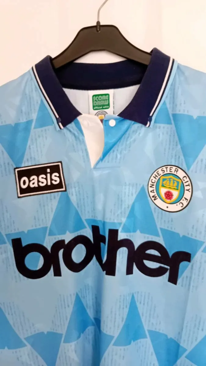Oasis/Manchester City Shirt - Image 4