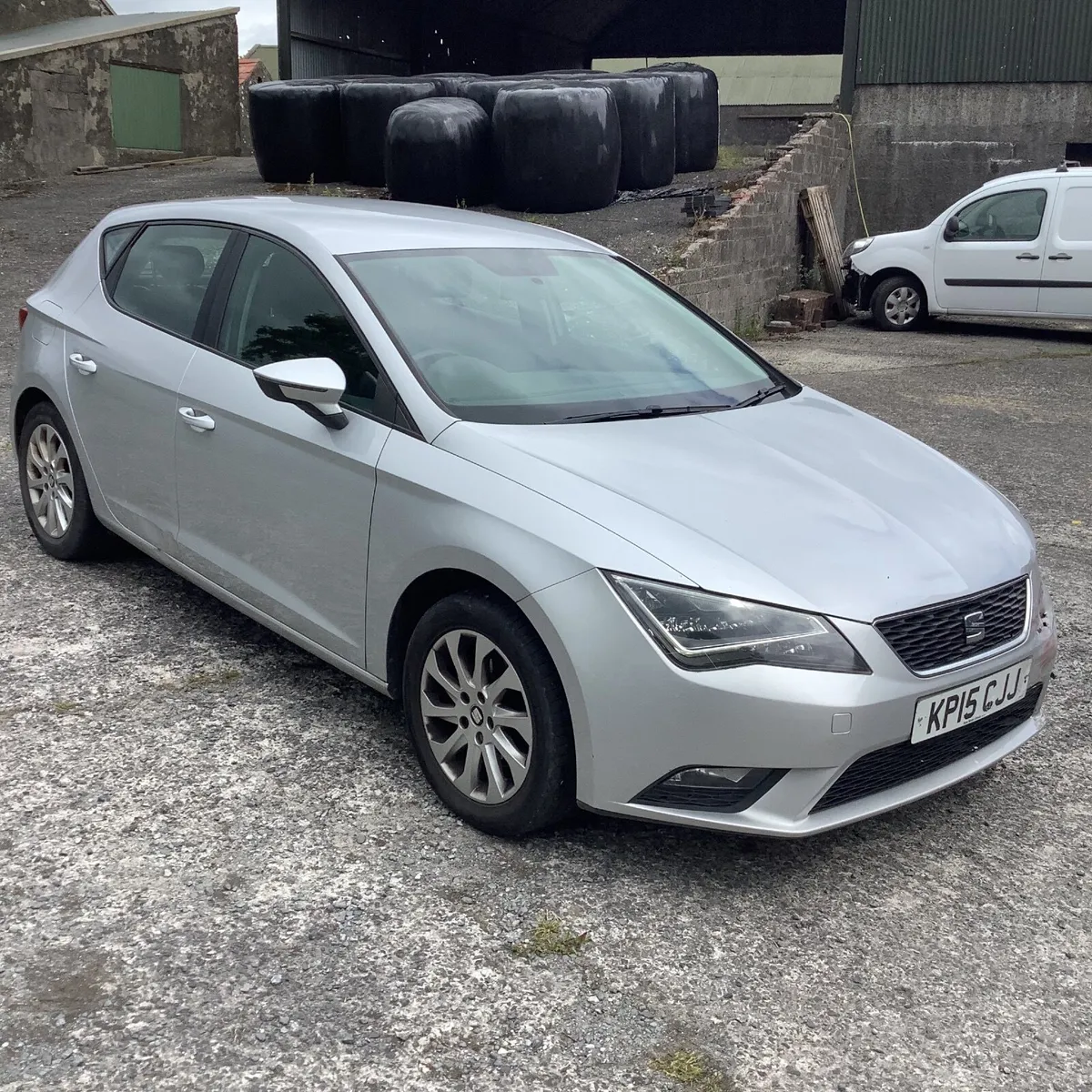 Seat Leon se  tsi 1.2 turbo petrol 5 door 2015 - Image 1