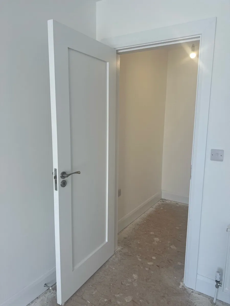 Deanta white doors- Solid - Image 4