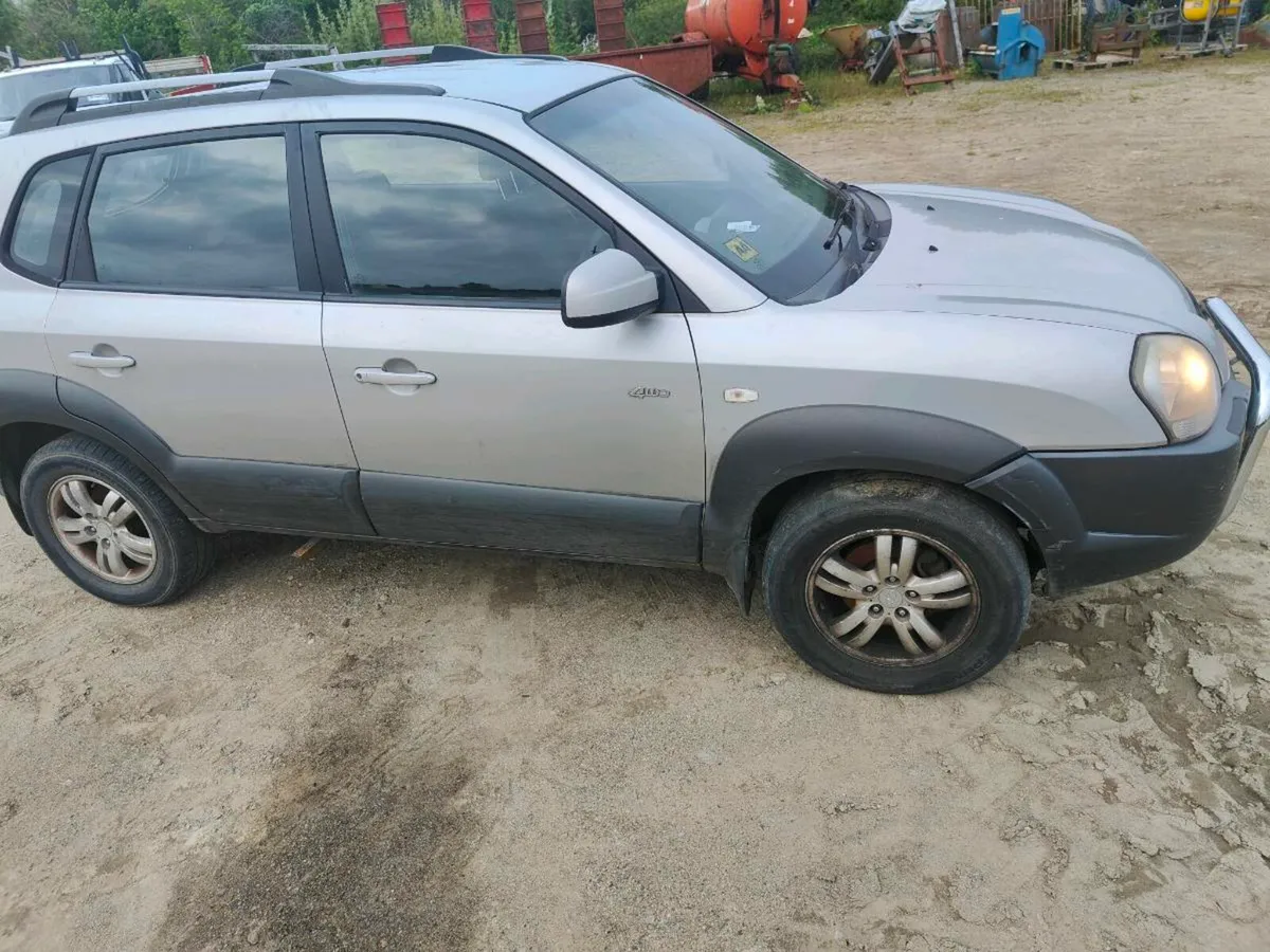 Hyundai Tucson 4wd 6 speed - Image 2