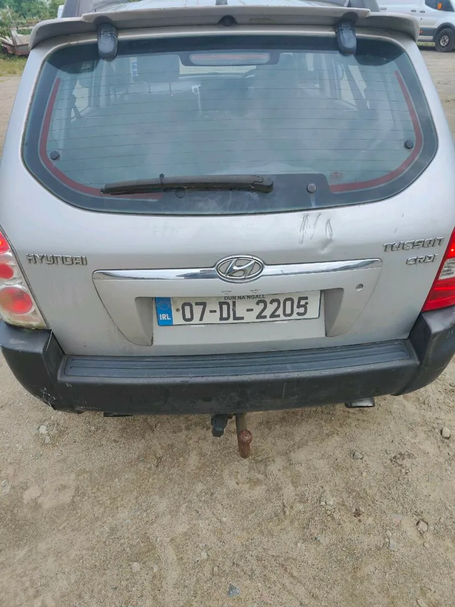 Hyundai Tucson 4wd 6 speed - Image 3