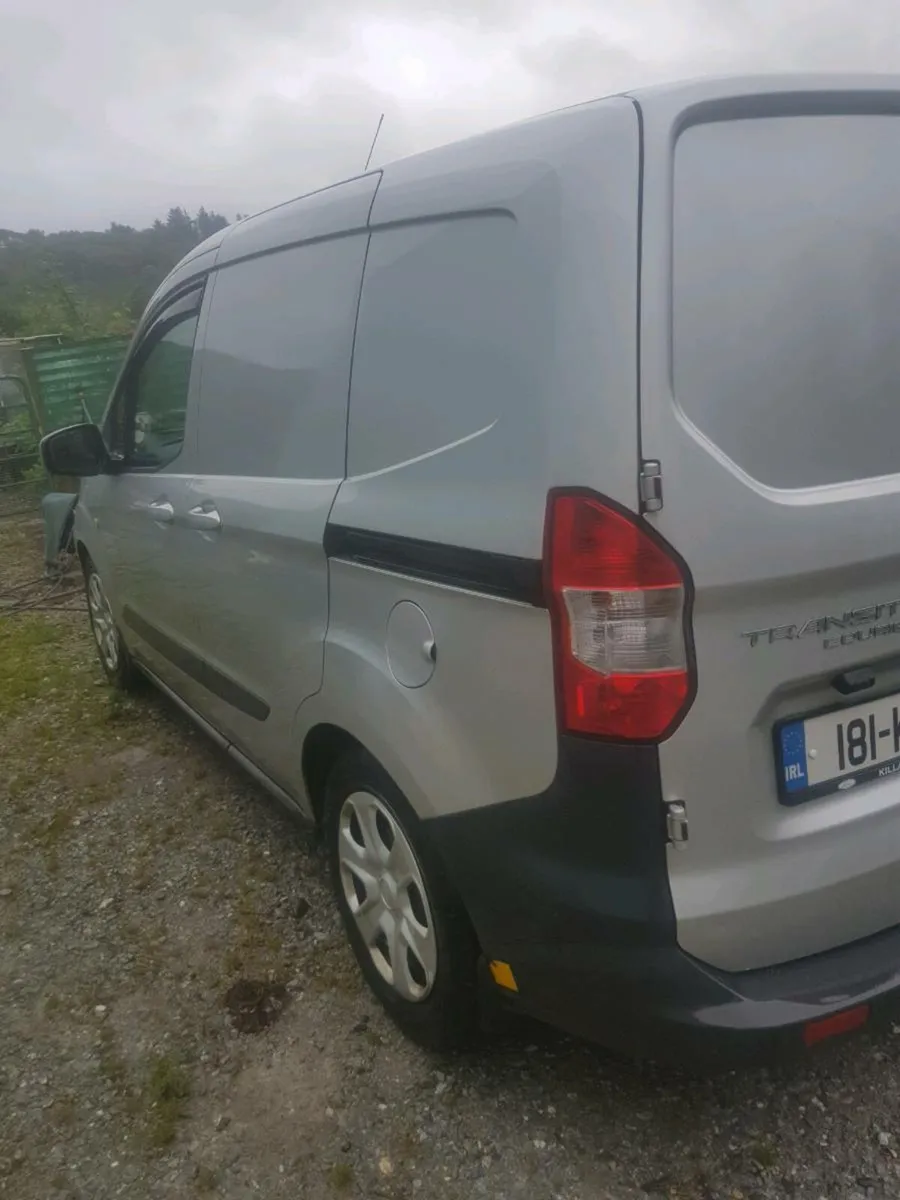 Ford courier - Image 3