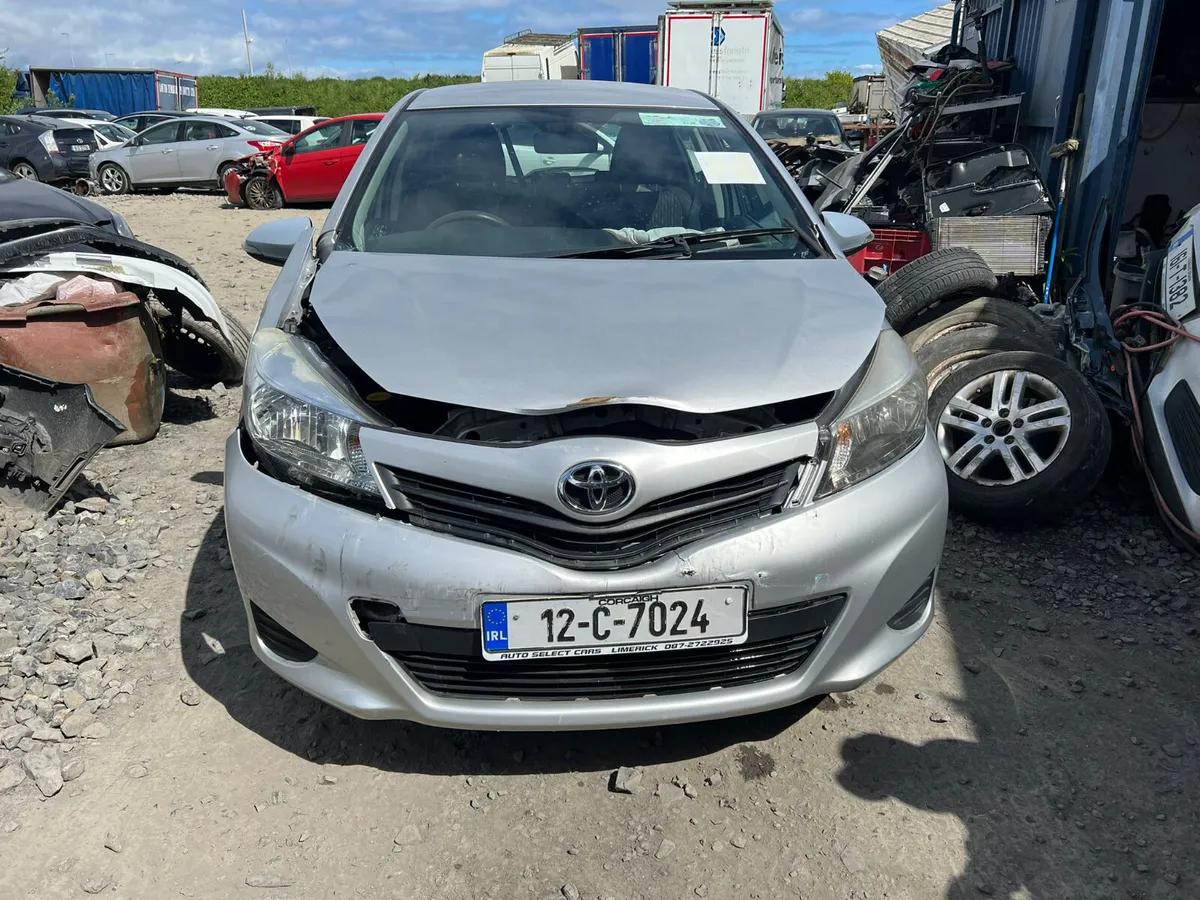 2012 Toyota Yaris 1.0 Petrol Low Milage - Image 1