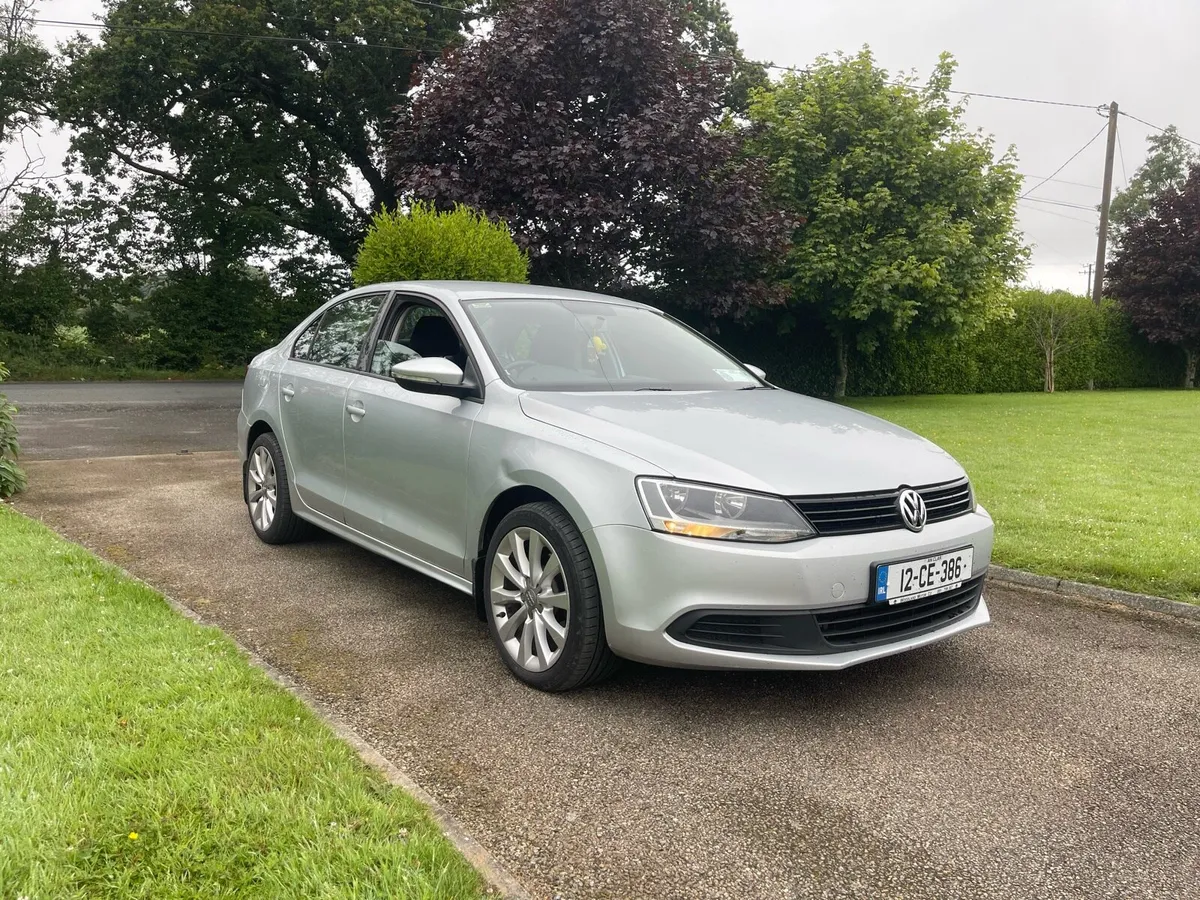 12 VW JETTA 1.6 TDI - Image 2