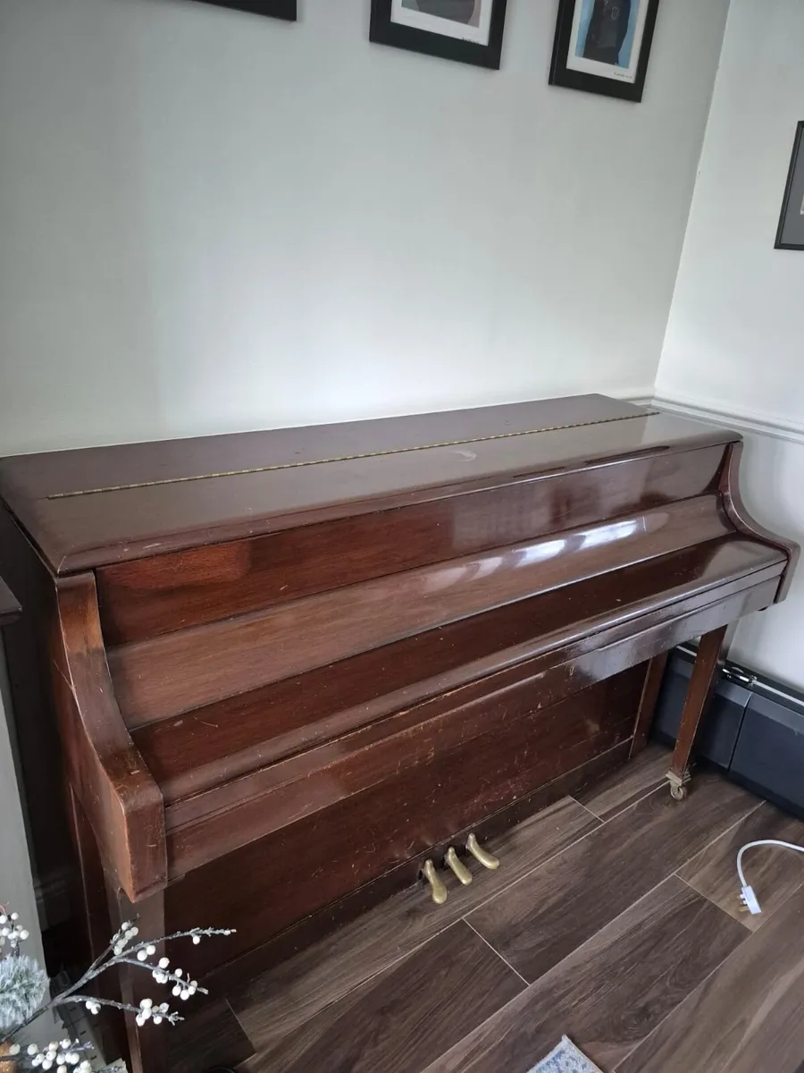 Piano - Image 1