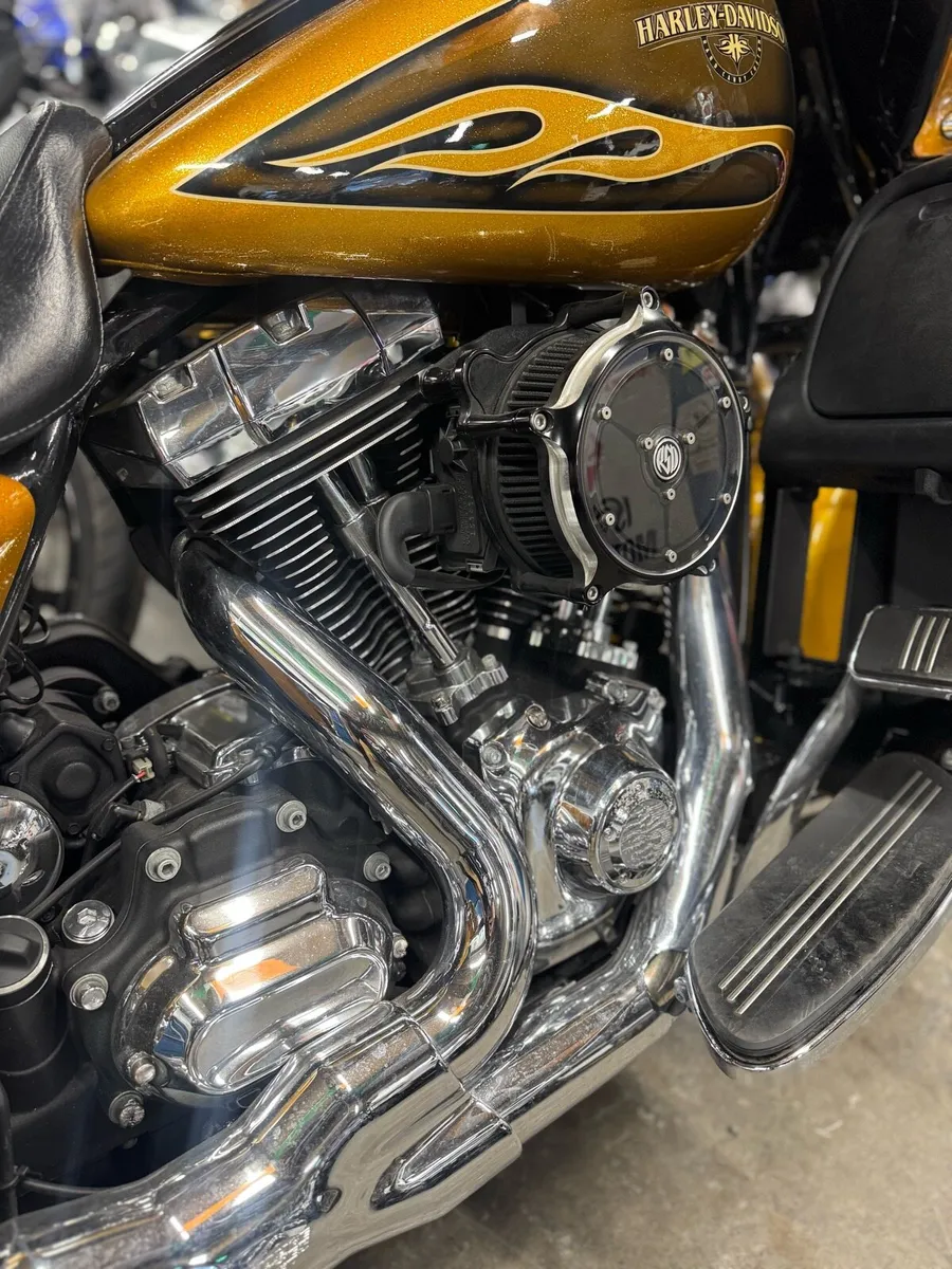 2016 Harley Road Glide Special - Image 4