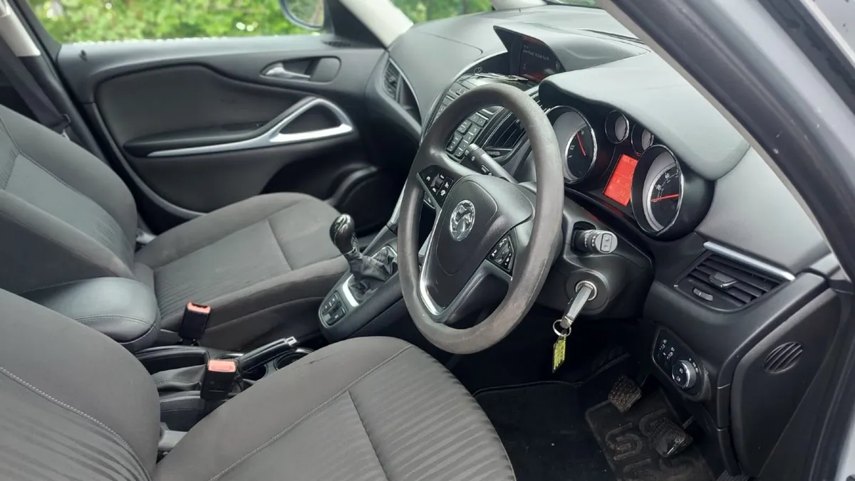 Vauxhall Zafira 2015 - Image 4