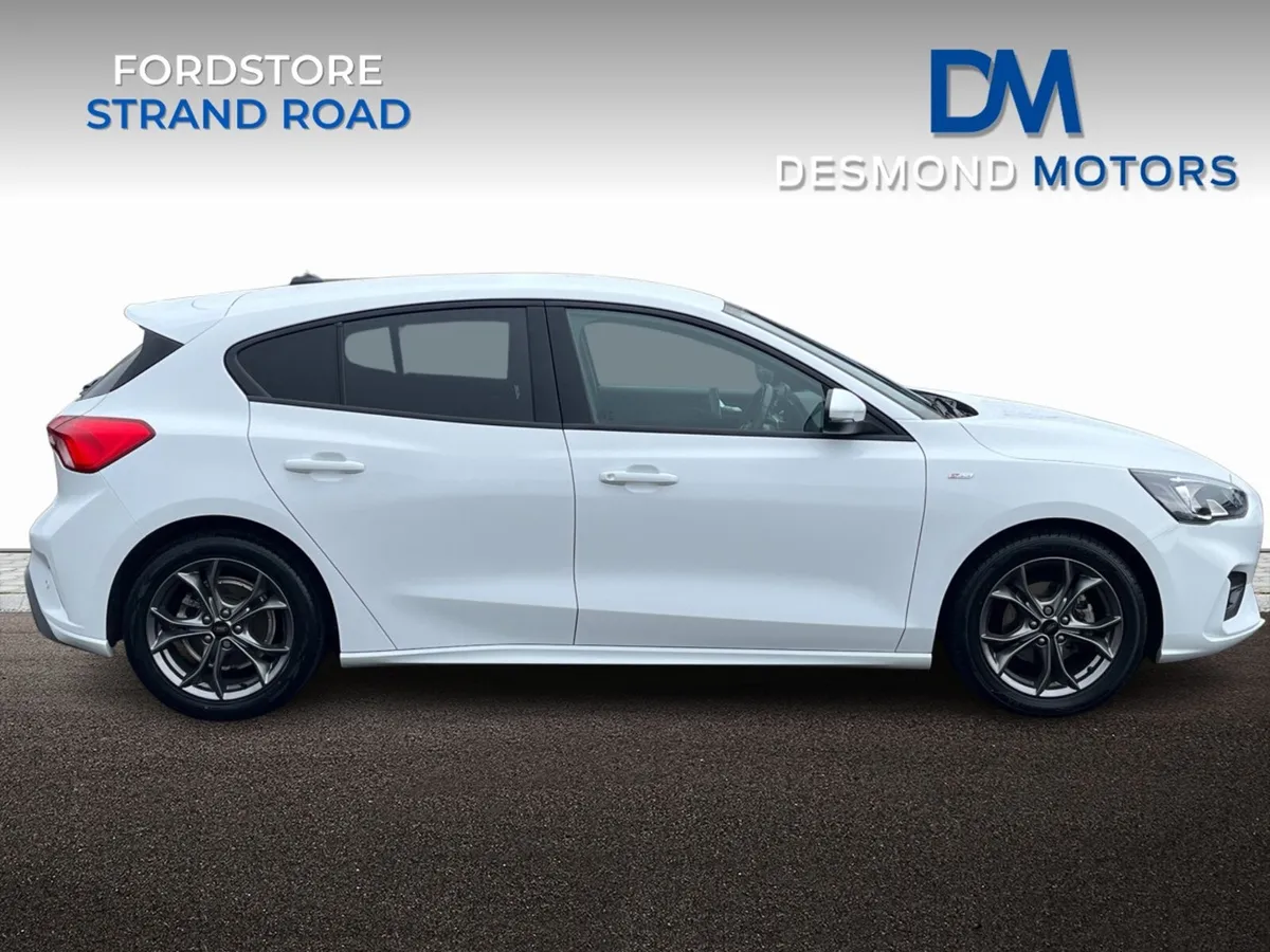 Ford Focus 2021 - Image 3