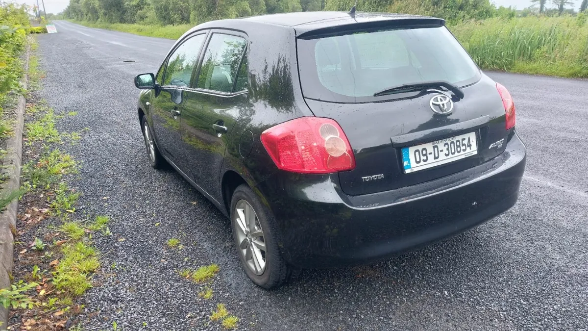 Toyota Auris 2009 - Image 3