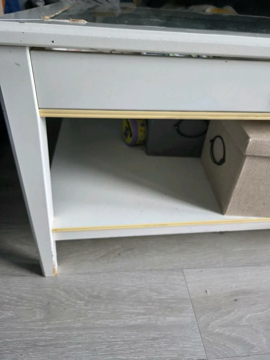 Coffee table for free - Image 2