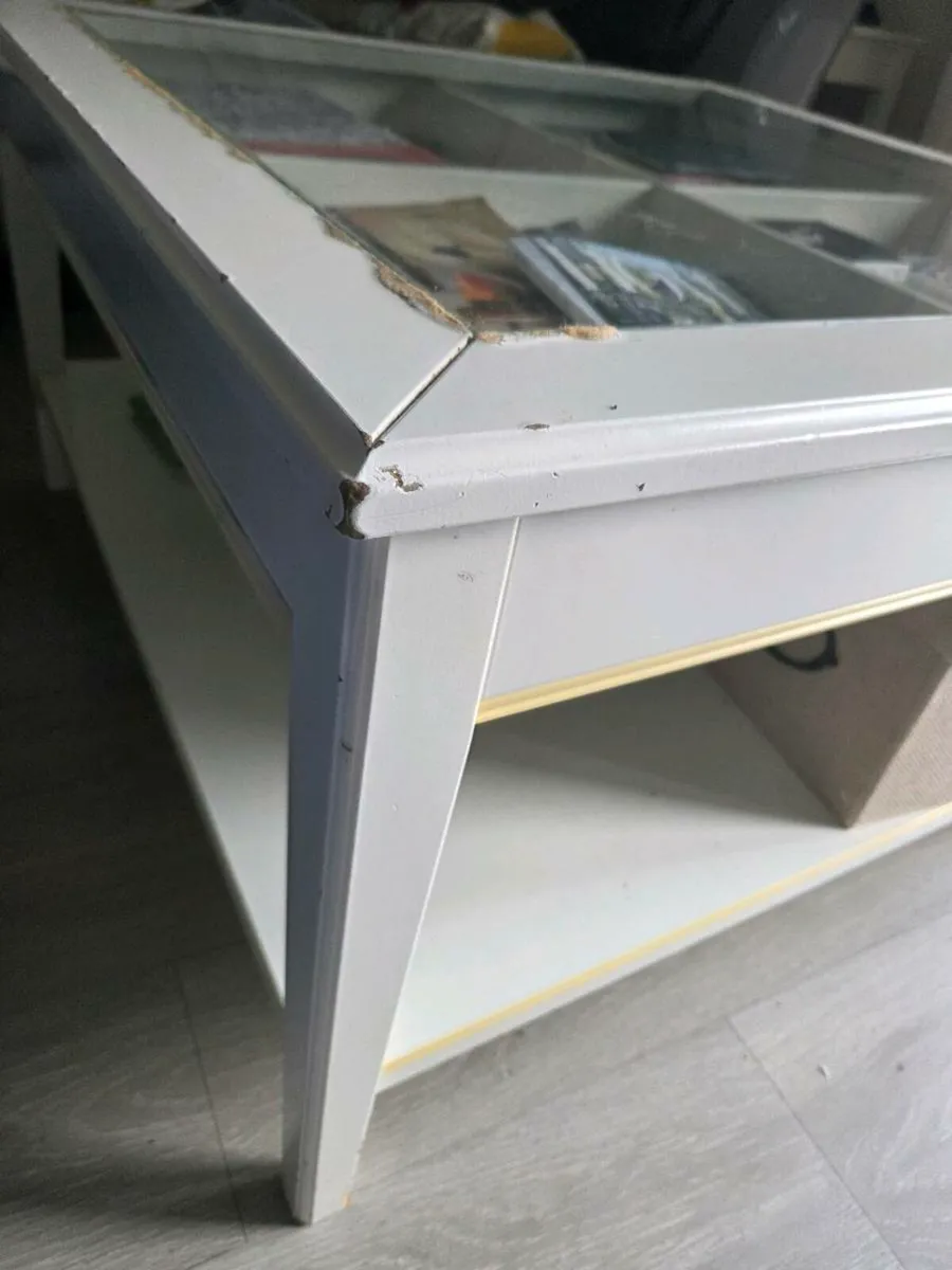 Coffee table for free - Image 3