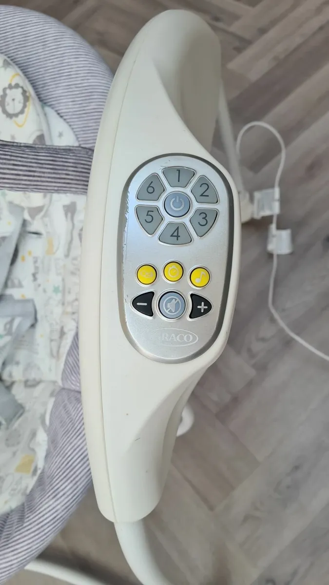 Graco Baby Swing - Image 2