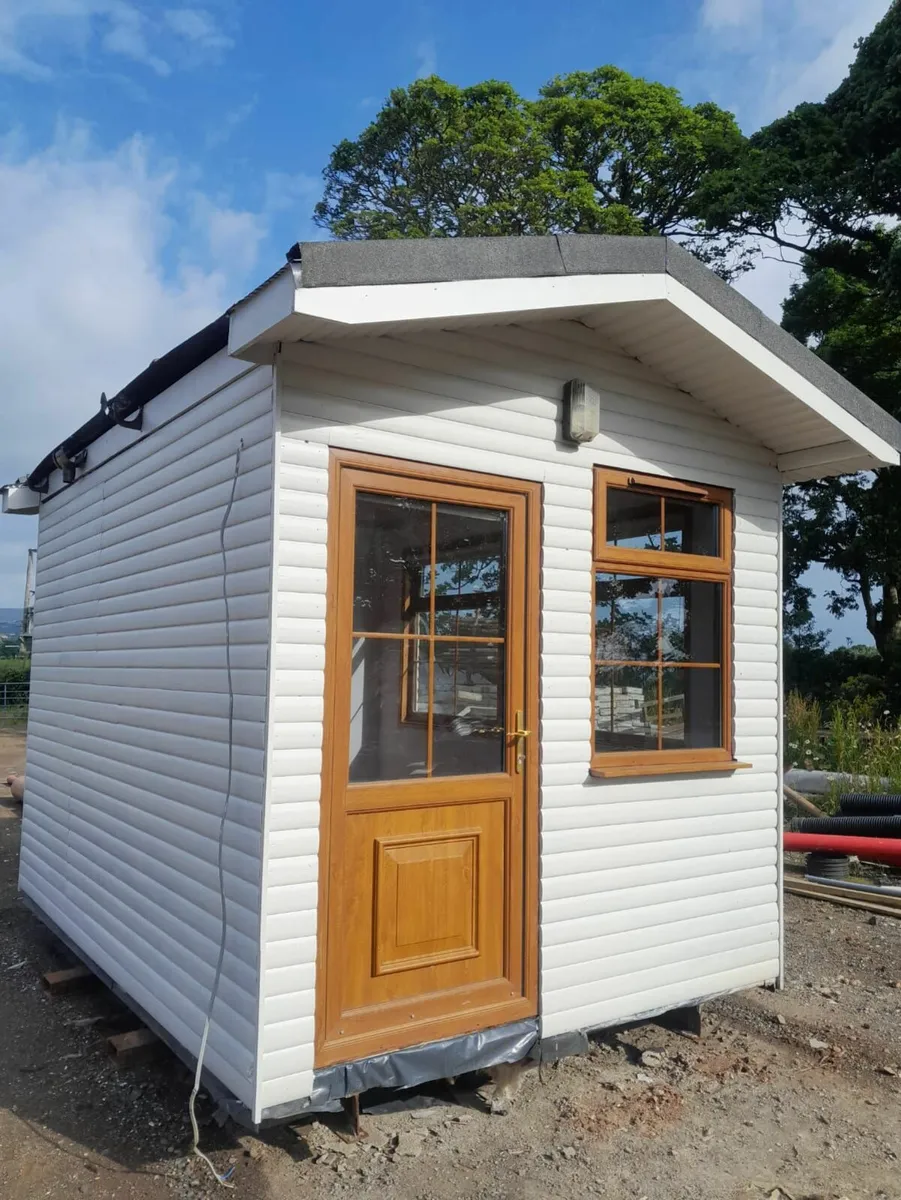 Log Cabin - Image 2
