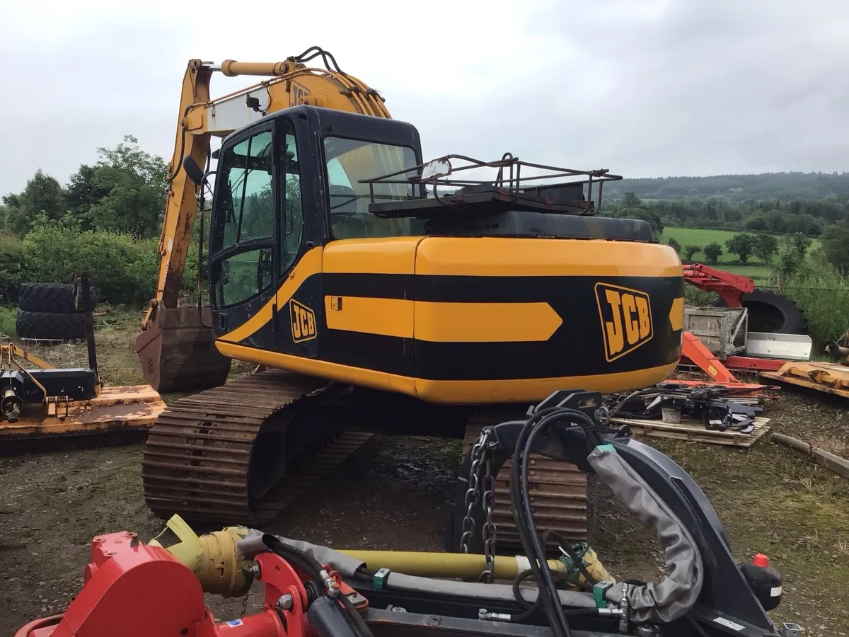JCB - Image 3