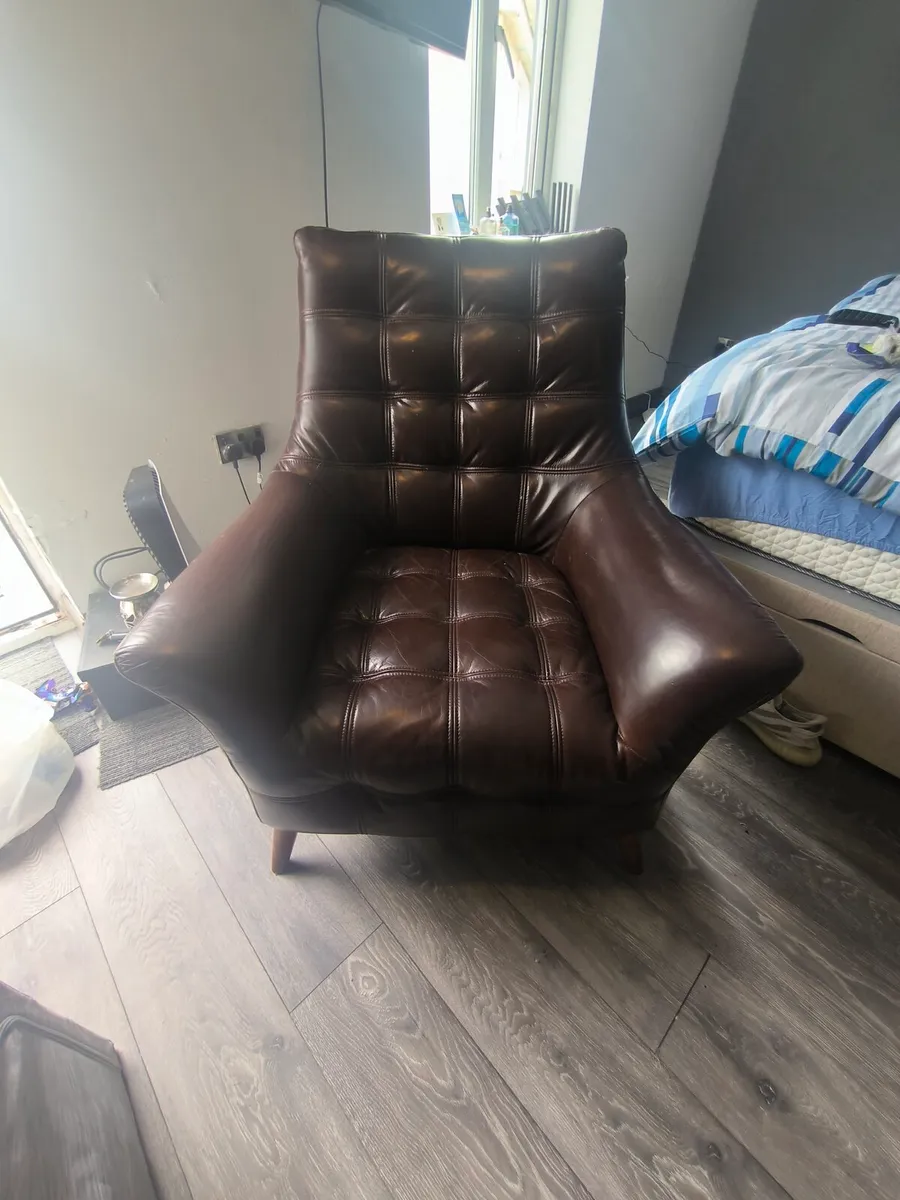 Chesterfield arm chair